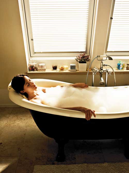 Fenster rollos plissee zum dachgeschoss badezimmer dach gestaltung Badezimmer, Fenster rollos plissee zum dachgeschoss badezimmer dach gestaltung.