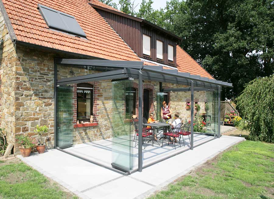 Terrassen, überdachung terrasse alu mit sonnenschutz glasdach und inkl. Schiebetüren für funktionelle Terrassenbereich.  