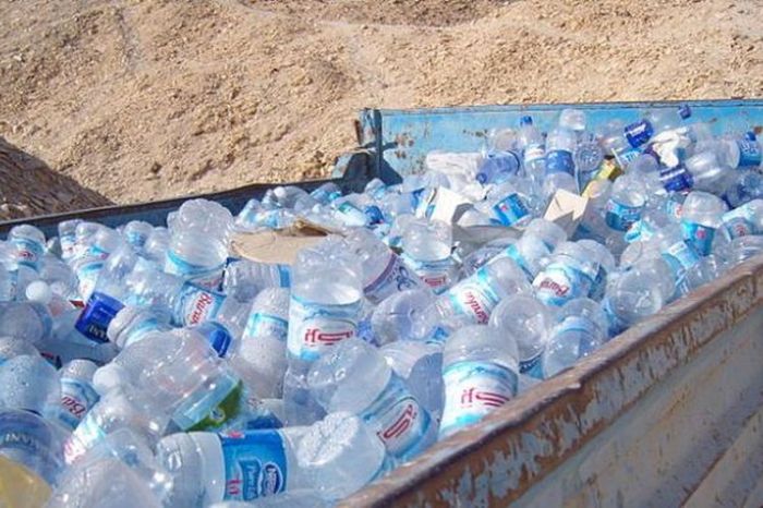 Tulislah cara pengolahan sampah kaleng minuman dengan recycle