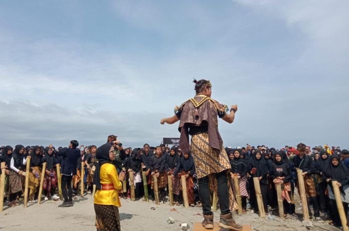 Lokal kearifan bali tengah tradisi tirto nyadran