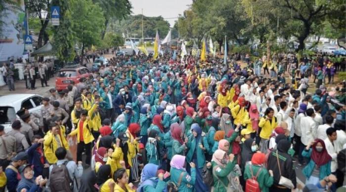 Gam aceh konflik gerakan merdeka sosial pemberontakan peristiwa yang dampak penyebab terjadi politik dictio bendera ilustrasi voa terjadinya pernah besok