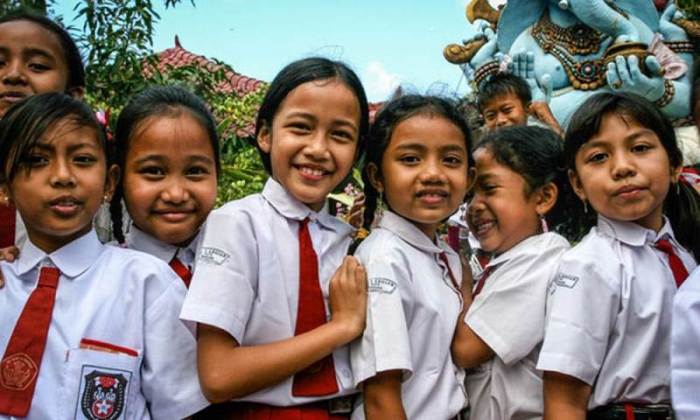 Bagaimana cara kita menyikapi berbagai keragaman di sekolah