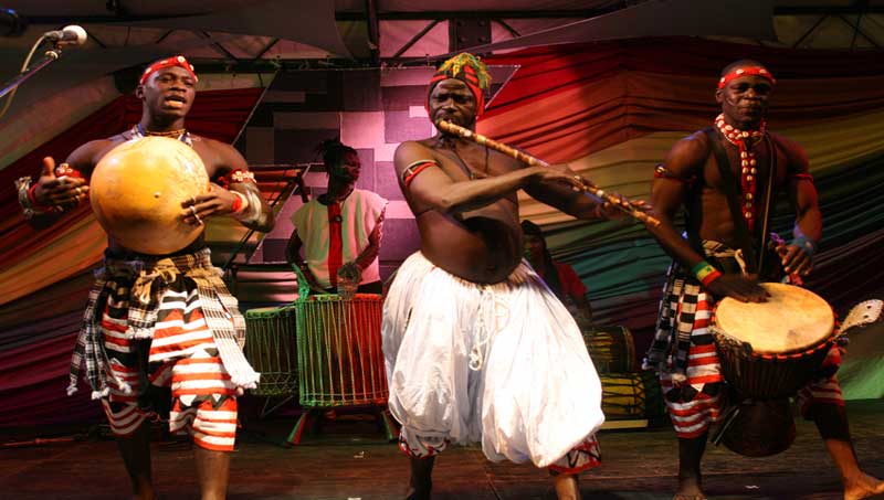 Toraja suku tarian sulawesi budaya adat tari selatan pakaian dao tradisional kebudayaan sejarah masyarakat wilayah dance agama bangsa utara sorotan