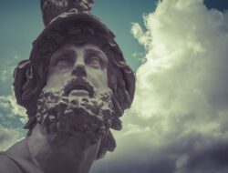 Rahasia Abadi: Bagaimana Orang Athena Memahami Sumber Keselamatan Hidup