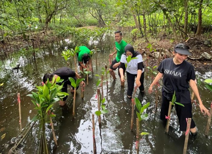 Bumi aksi menjaga kecil sampah tempatnya membuang untuk melindungi amanat huni bisa lakukan