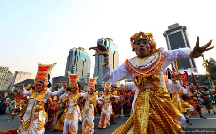 Suku keberagaman bangsa kesatuan persatuan memperkokoh bagaimana bisa budaya macam keragaman bobo buatlah puisi kanal halaman