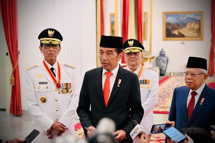 Presiden pimpinan jokowi sejumlah menteri kantor konsultasi jadikan uu pilkada pertimbangan soal revisi bahan usulan didampingi novanto ketuanya setya suasana