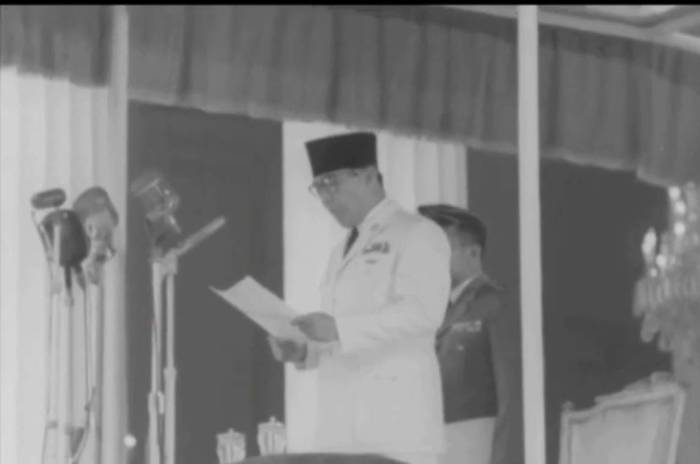 Soekarno demokrasi dewi liberal