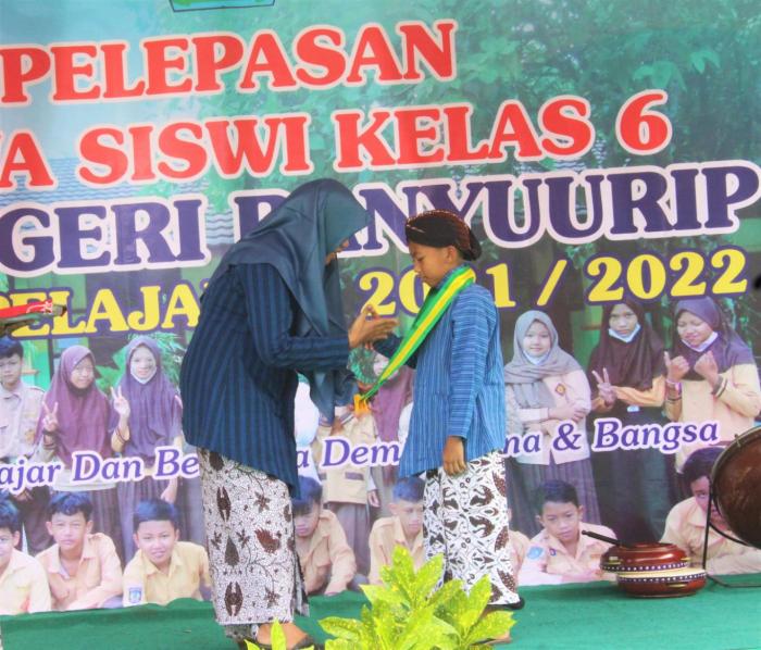 Xi kelas berapa